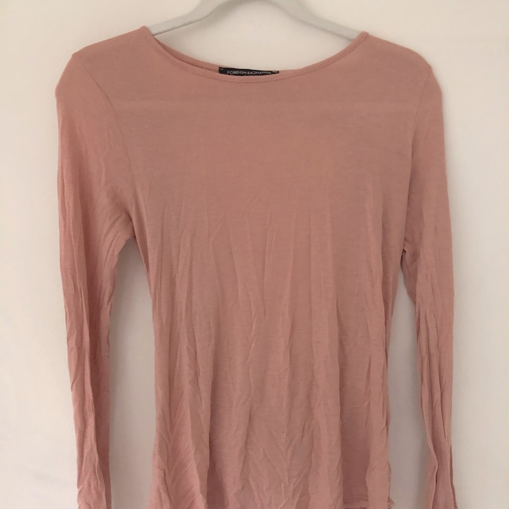 Beautiful Low Back Longsleeve